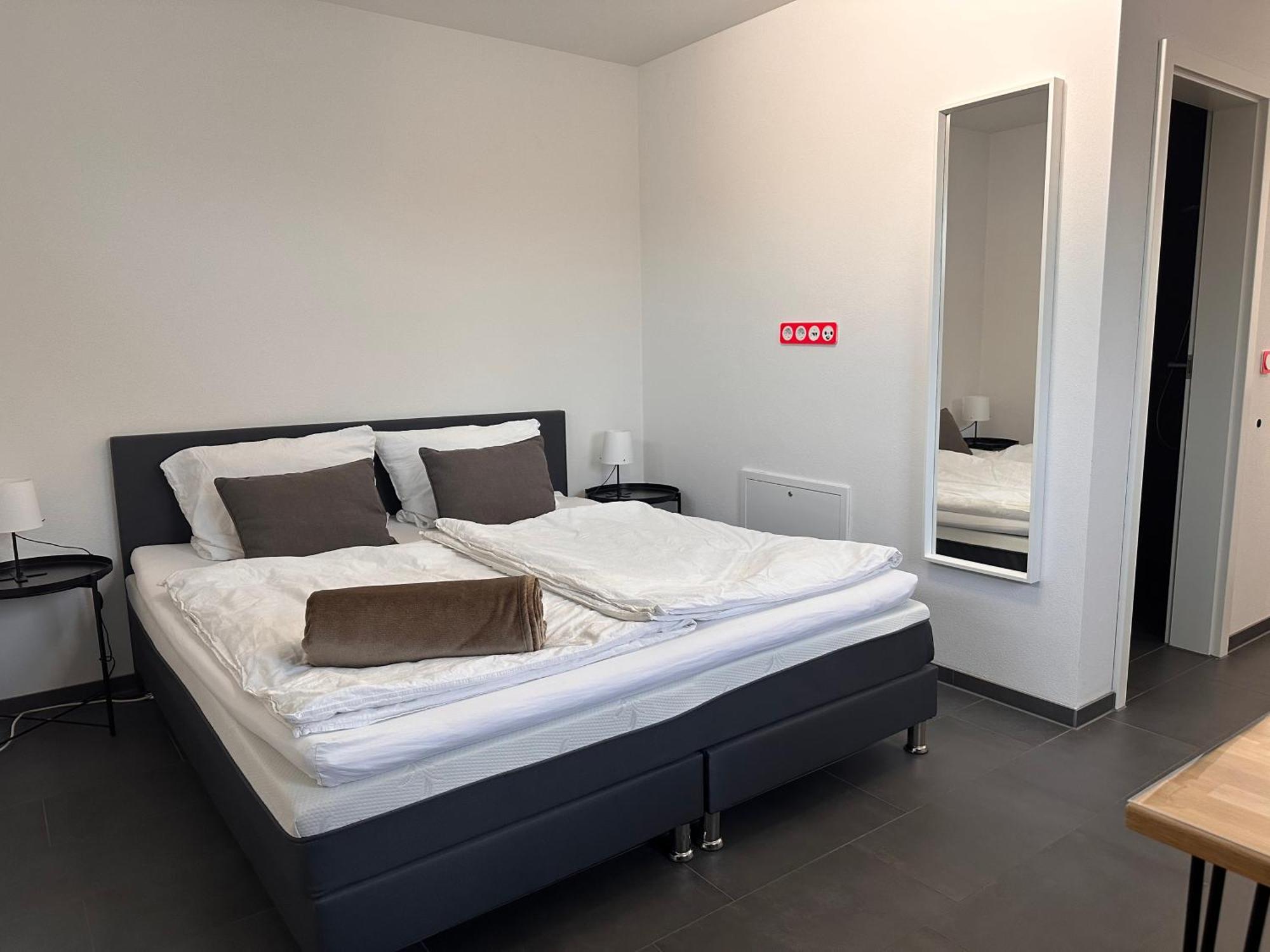 Ferienzimmer Frank, Self-Check-In Nach 21Uhr Niederalteich Extérieur photo